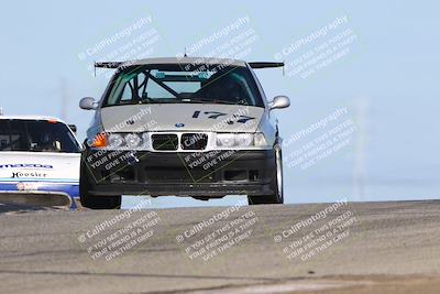 media/Oct-26-2025-CalClub SCCA (Sun) [[8ce1e69566]]/Group 2/Grapevine/